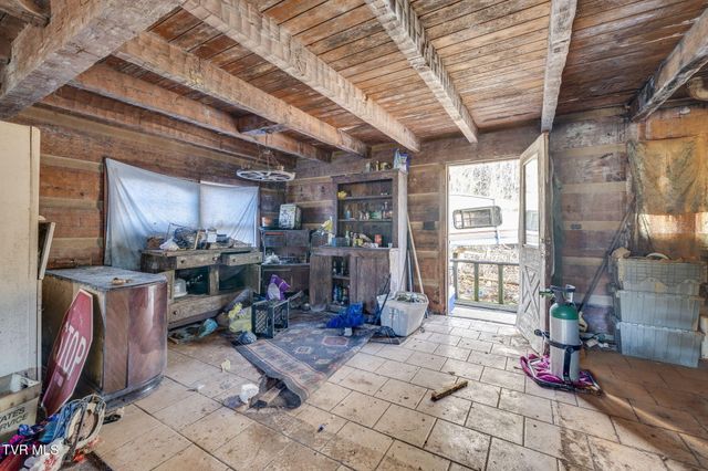 7389 Lone Star Road, Kingsport, TN 37660