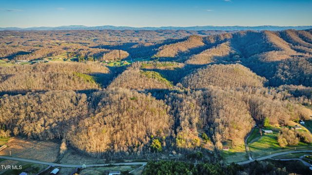 7389 Lone Star Road, Kingsport, TN 37660