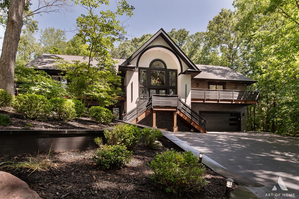 113 Oak Ridge Drive E, Burr Ridge, IL 60527