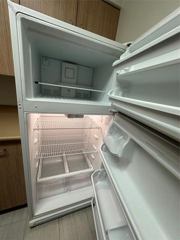 2350 Bering Drive 131, Houston, TX 77057