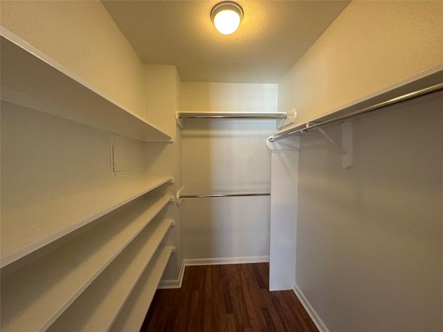 2350 Bering Drive 131, Houston, TX 77057