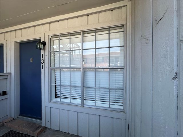 2350 Bering Drive 131, Houston, TX 77057