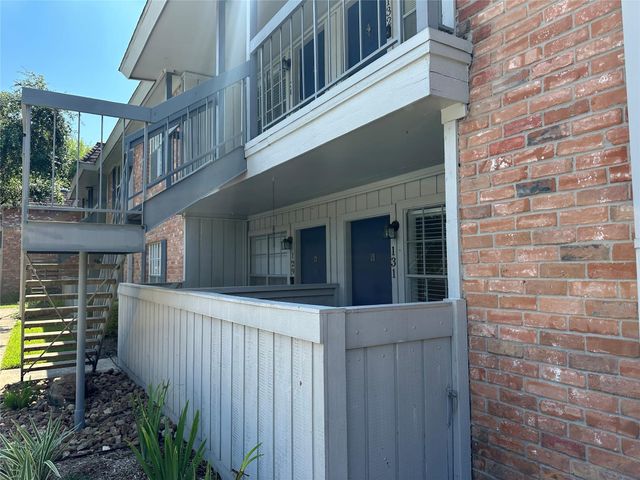 2350 Bering Drive 131, Houston, TX 77057