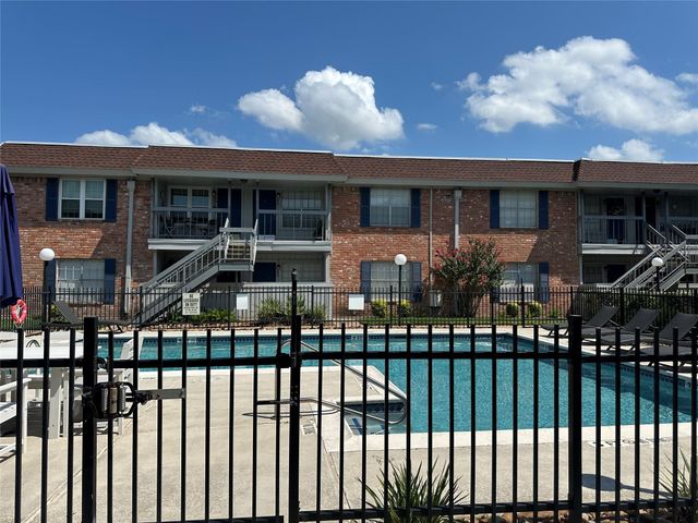 2350 Bering Drive 131, Houston, TX 77057