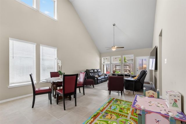 2739 Meadow View Lane, Conroe, TX 77385