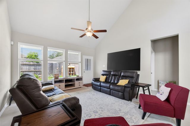 2739 Meadow View Lane, Conroe, TX 77385