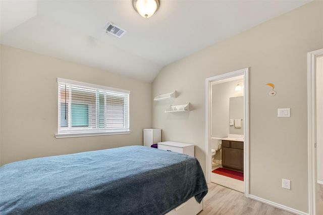 2739 Meadow View Lane, Conroe, TX 77385