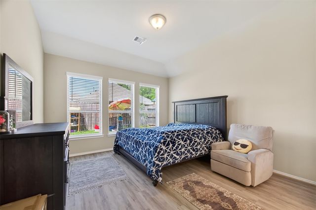 2739 Meadow View Lane, Conroe, TX 77385