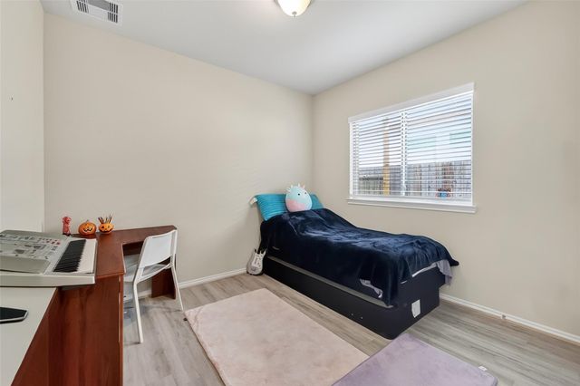 2739 Meadow View Lane, Conroe, TX 77385