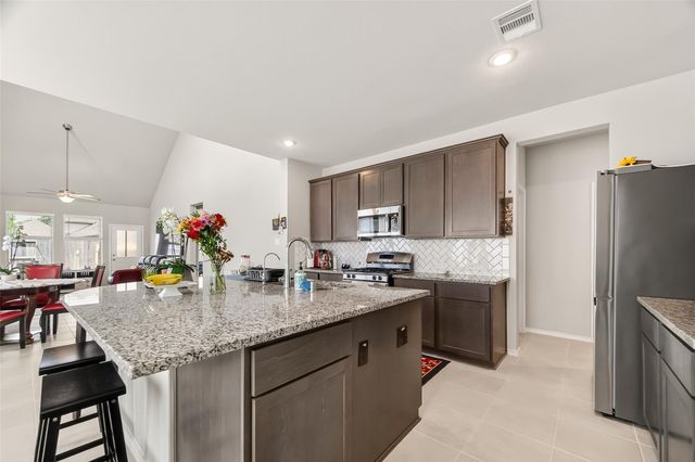 2739 Meadow View Lane, Conroe, TX 77385