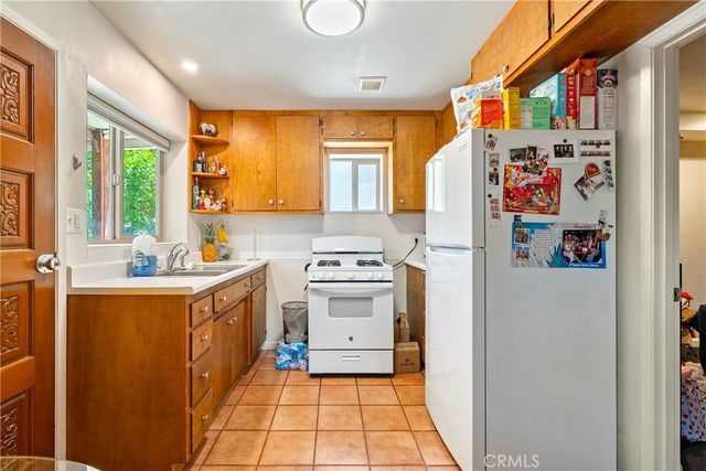 204 18th St, Paso Robles, CA 93446