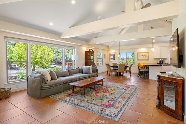 204 18th St, Paso Robles, CA 93446