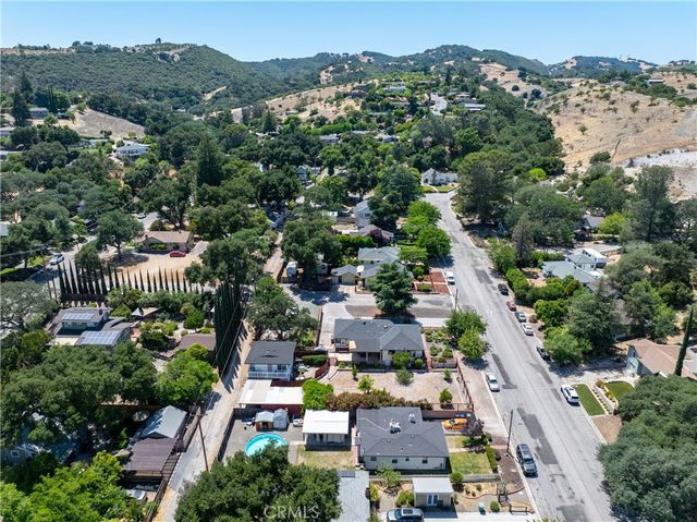 204 18th St, Paso Robles, CA 93446