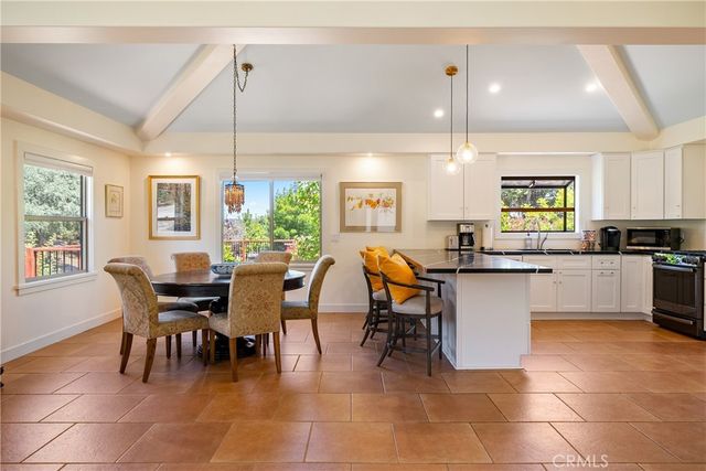 204 18th St, Paso Robles, CA 93446