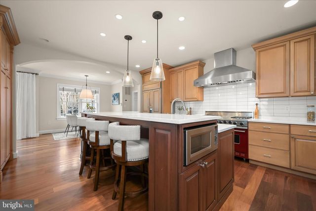 6801 NEWBOLD DR, Bethesda, MD 20817