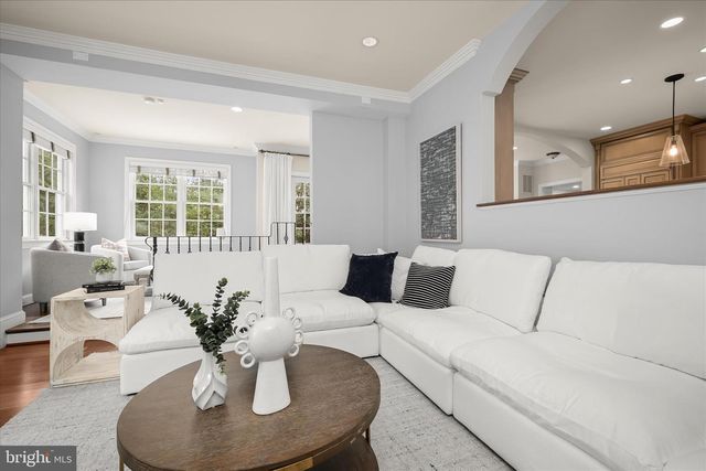 6801 NEWBOLD DR, Bethesda, MD 20817