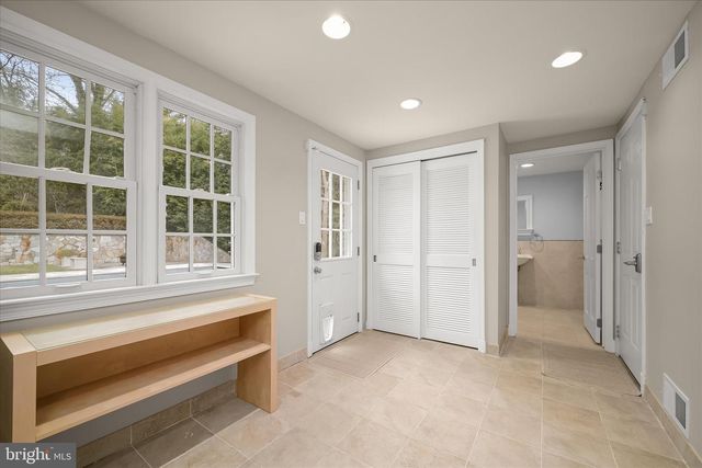 6801 NEWBOLD DR, Bethesda, MD 20817