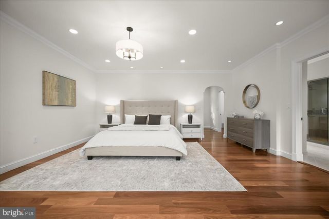 6801 NEWBOLD DR, Bethesda, MD 20817