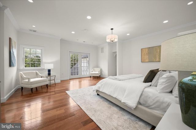 6801 NEWBOLD DR, Bethesda, MD 20817