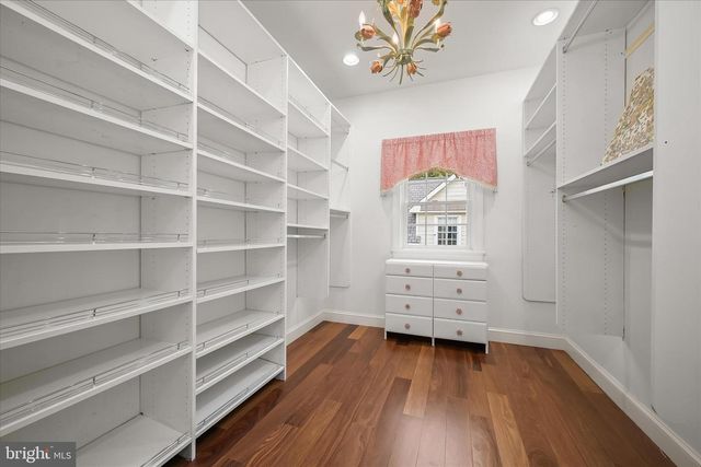 6801 NEWBOLD DR, Bethesda, MD 20817