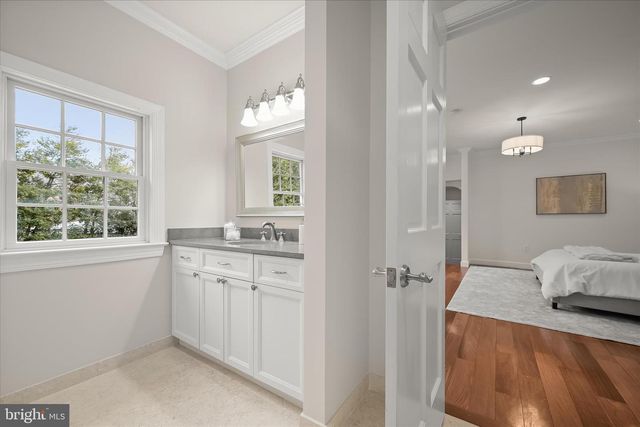 6801 NEWBOLD DR, Bethesda, MD 20817