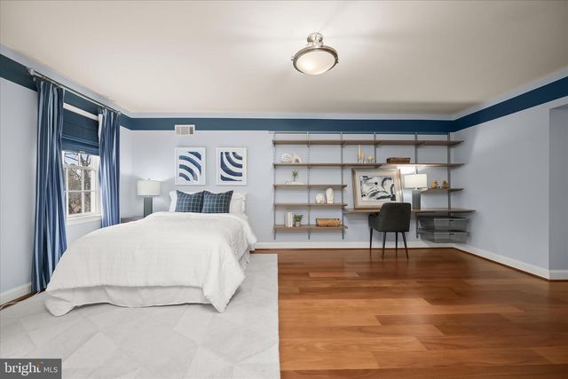 6801 NEWBOLD DR, Bethesda, MD 20817