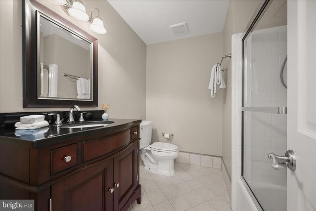 6801 NEWBOLD DR, Bethesda, MD 20817