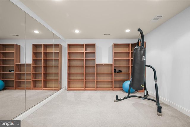 6801 NEWBOLD DR, Bethesda, MD 20817