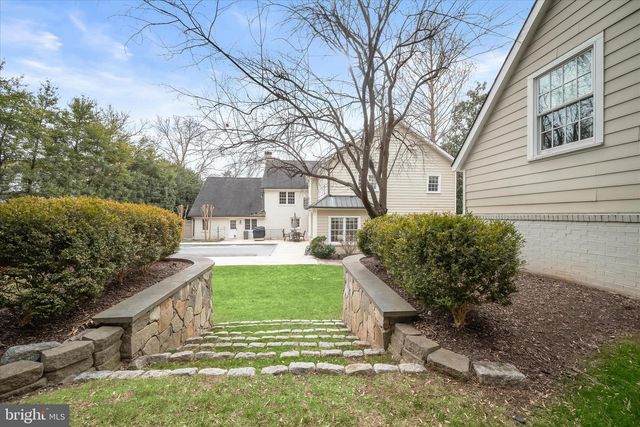 6801 NEWBOLD DR, Bethesda, MD 20817