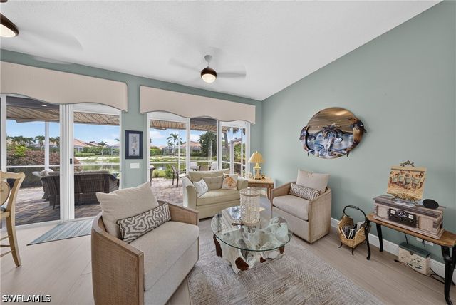 3204 Benicia CT, Naples, FL 34109