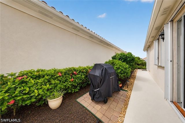 3204 Benicia CT, Naples, FL 34109