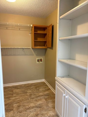 3490 SUMMERDALE DR, Bartlett, TN 38133