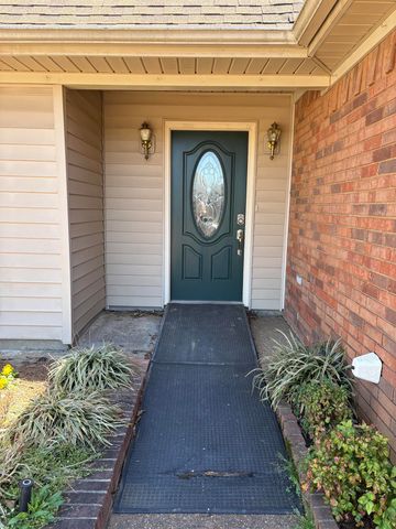 3490 SUMMERDALE DR, Bartlett, TN 38133