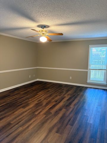 3490 SUMMERDALE DR, Bartlett, TN 38133