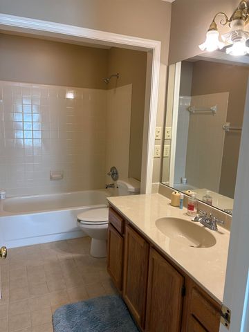 3490 SUMMERDALE DR, Bartlett, TN 38133