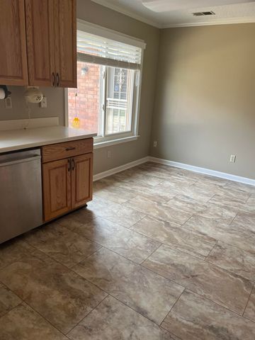 3490 SUMMERDALE DR, Bartlett, TN 38133