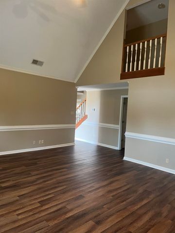 3490 SUMMERDALE DR, Bartlett, TN 38133