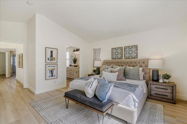 1974 Olivia Gln, Escondido, CA 92025