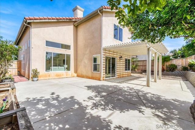 1974 Olivia Gln, Escondido, CA 92025