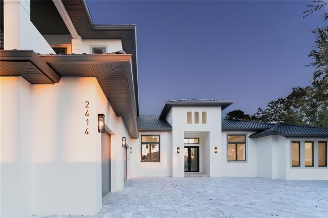 2414 BAYSHORE ROAD, Nokomis, FL 34275