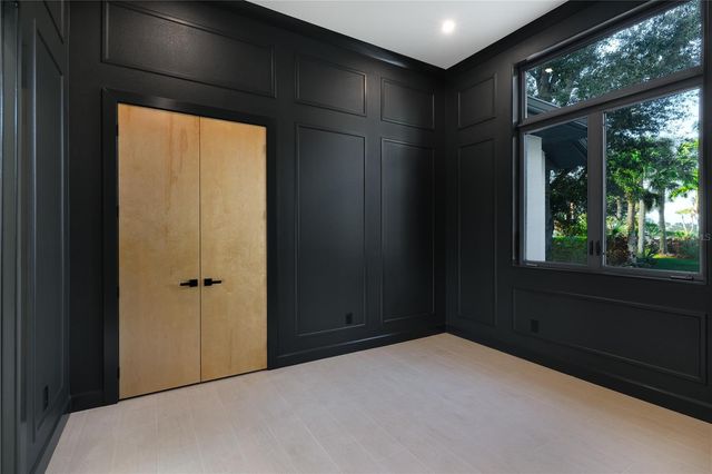 2414 BAYSHORE ROAD, Nokomis, FL 34275