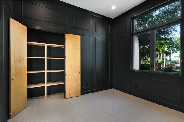 2414 BAYSHORE ROAD, Nokomis, FL 34275