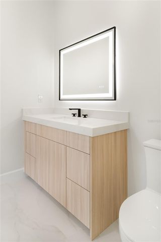 2414 BAYSHORE ROAD, Nokomis, FL 34275