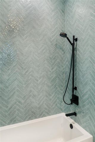 2414 BAYSHORE ROAD, Nokomis, FL 34275