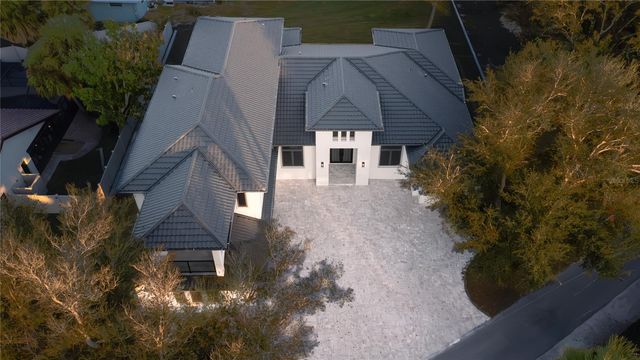 2414 BAYSHORE ROAD, Nokomis, FL 34275