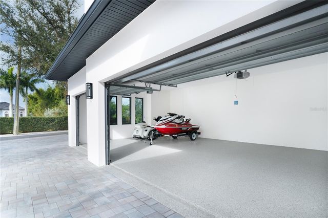 2414 BAYSHORE ROAD, Nokomis, FL 34275