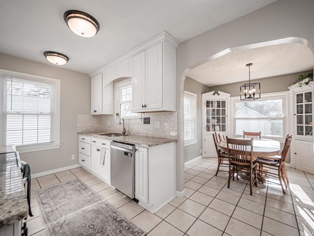 2707 E Chandler Avenue, Evansville, IN 47714