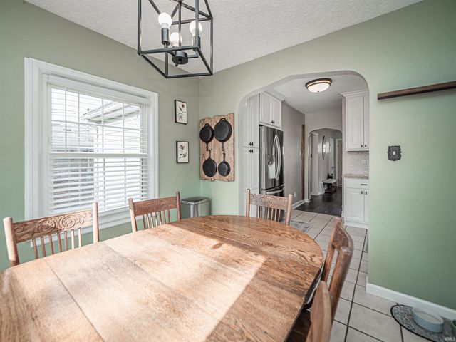 2707 E Chandler Avenue, Evansville, IN 47714