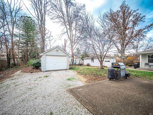 2707 E Chandler Avenue, Evansville, IN 47714