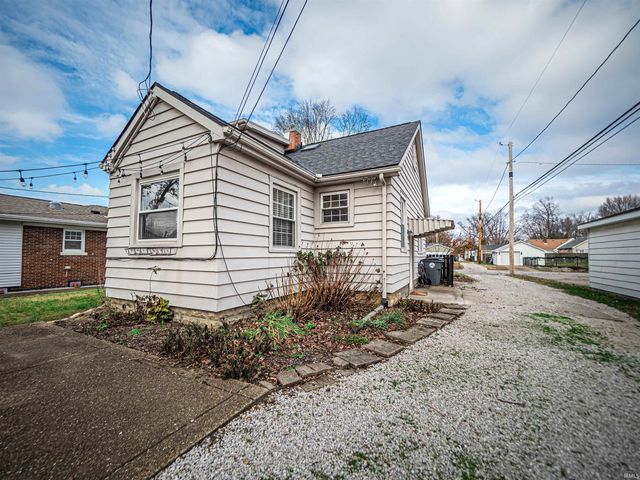 2707 E Chandler Avenue, Evansville, IN 47714